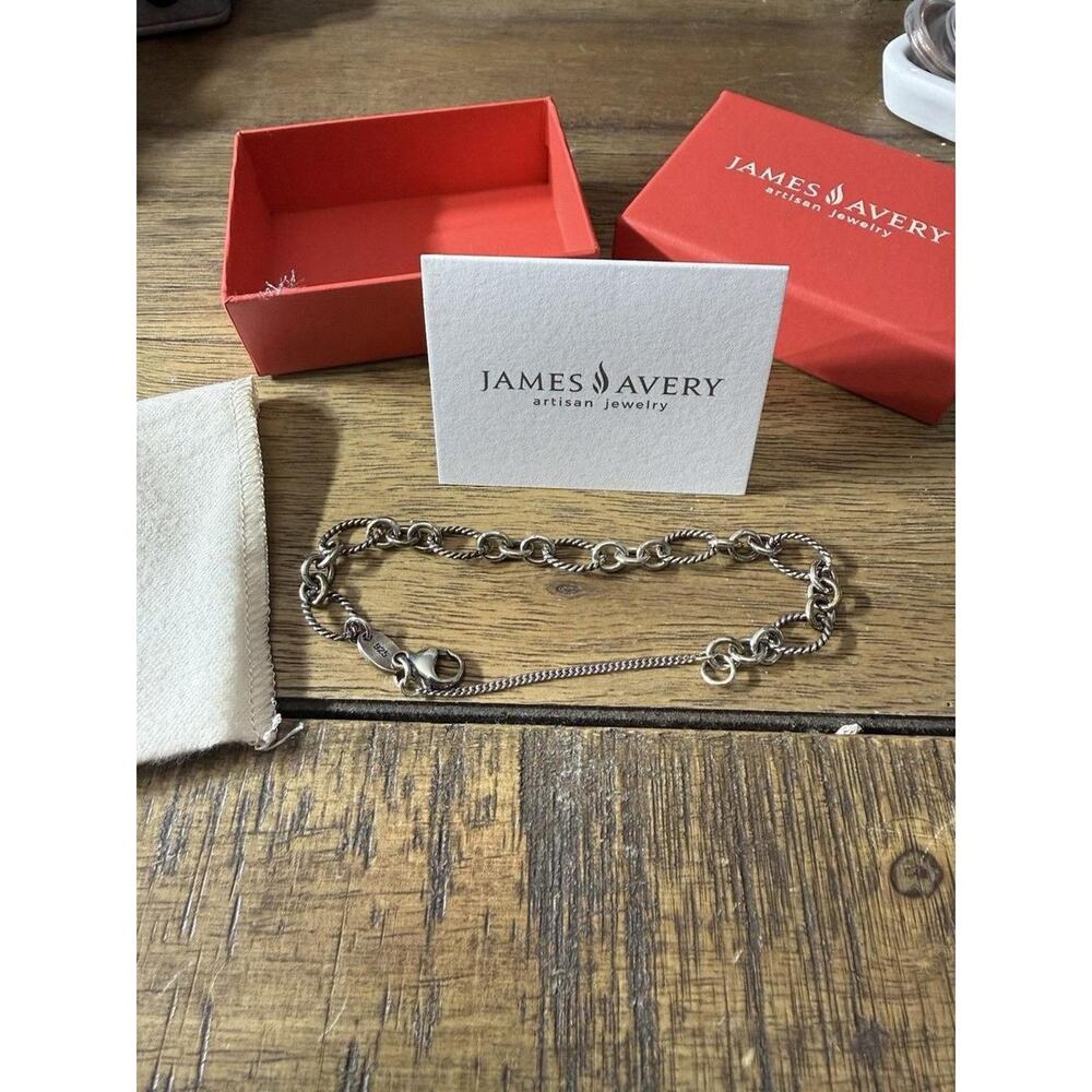 The james avery oval twist